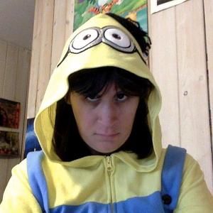 Meet your Posher, Nava